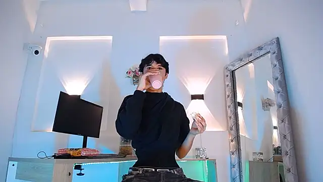 jullian ricci online show from 05/10/26, 08:47
