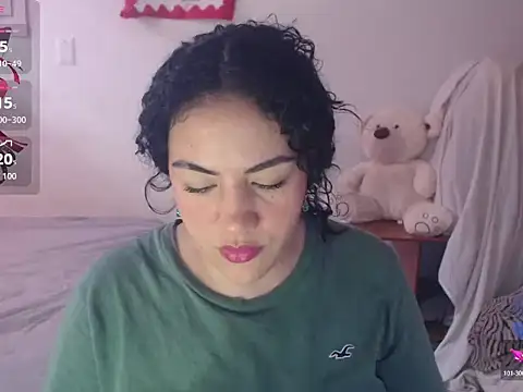 Snapshot of MaissaArabic chatting on 02/26/26, 03:44 MaissaArabic online show from 02/26/26, 03:44