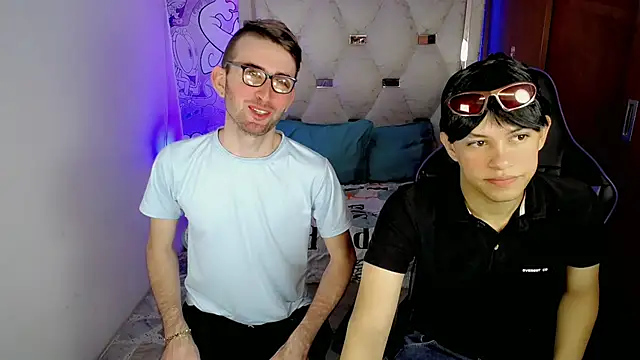 Snapshot of Top_and_bottom chatting on 02/16/26, 08:16 Top and bottom online show from 02/16/26, 08:16