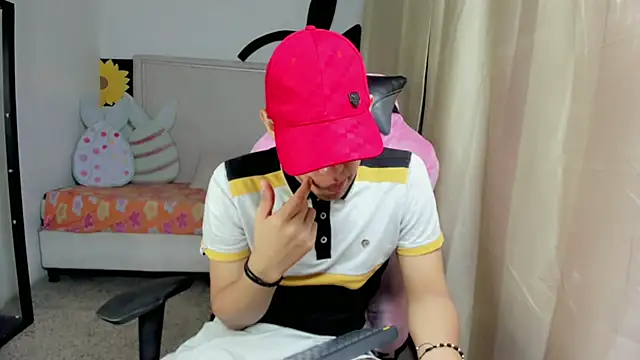 Top and bottom online show from 04/05/26, 09:56