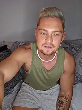 Snapshot of EddyRise- chatting on 02/20/26, 06:08 EddyRise- online show from 02/20/26, 06:08