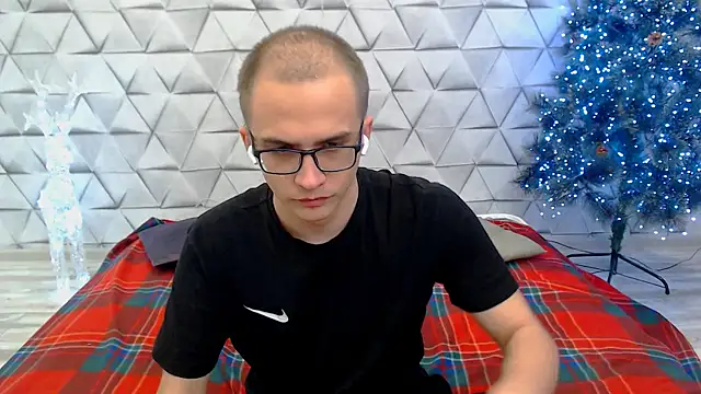 Pure Aura online show from 02/27/26, 06:52