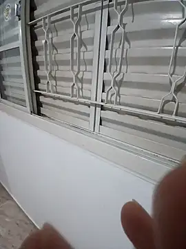 Snapshot of luamel2126 chatting on 02/11/26, 01:32 luamel2126 online show from 02/11/26, 01:32