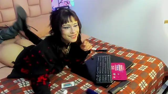 Snapshot of emma_cg chatting on 02/28/26, 06:31 emma cg online show from 02/28/26, 06:31