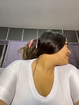 Snapshot of MollyBigBoobss chatting on 02/12/26, 12:27 MollyBigBoobss online show from 02/12/26, 12:27