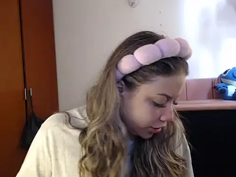 alaina blesssed online show from 02/13/26, 06:15