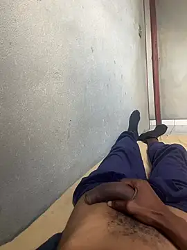 longuebitenoire971 online show from 02/25/26, 03:43