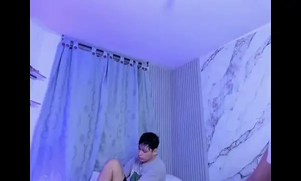 Snapshot of RaiderandRoxie1 chatting on 02/26/26, 11:04 RaiderandRoxie1 online show from 02/26/26, 11:04