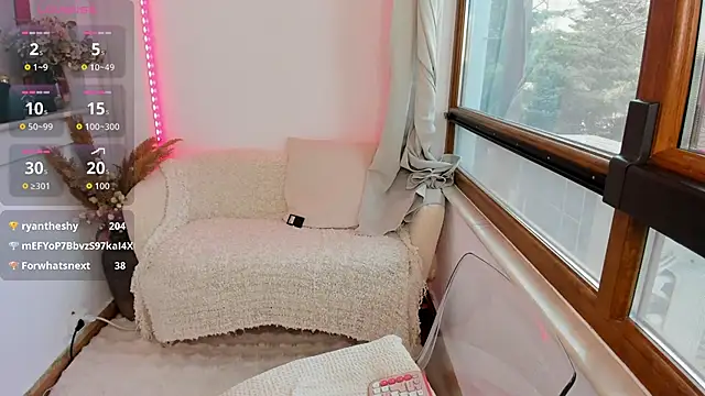 EvaK  online show from 04/09/26, 06:19