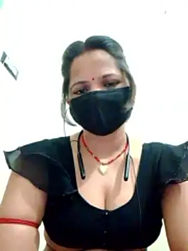 Snapshot of karishma_Bhabhi chatting on 02/28/26, 12:11 karishma Bhabhi online show from 02/28/26, 12:11