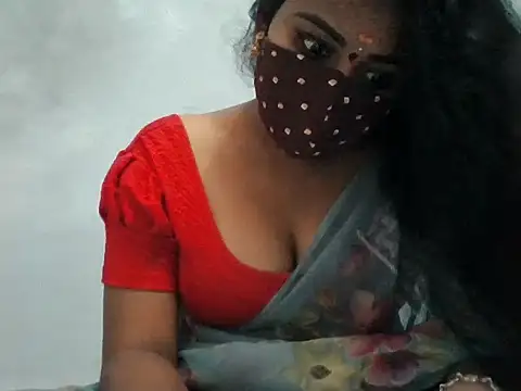 Snapshot of Rathi-priyaa chatting on 03/01/26, 03:52 Rathi-priyaa online show from 03/01/26, 03:52