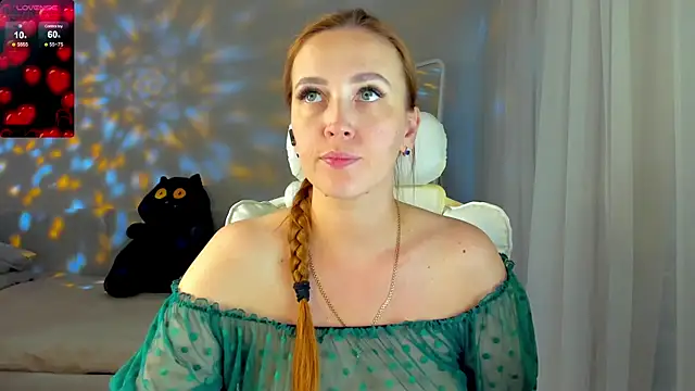 Snapshot of she_wolf chatting on 05/27/26, 02:03 she wolf online show from 05/27/26, 02:03