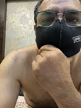 maleattention online show from 04/08/26, 05:02