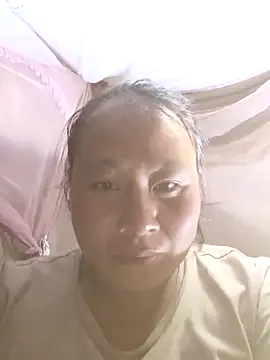 Snapshot of plump-bums chatting on 02/17/26, 01:29 plump-bums online show from 02/17/26, 01:29