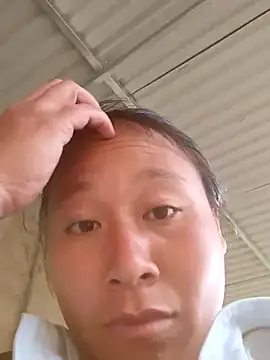 Snapshot of plump-bums chatting on 02/18/26, 01:34 plump-bums online show from 02/18/26, 01:34