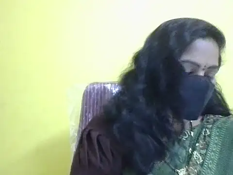 anu-reddyy online show from 04/21/26, 10:10