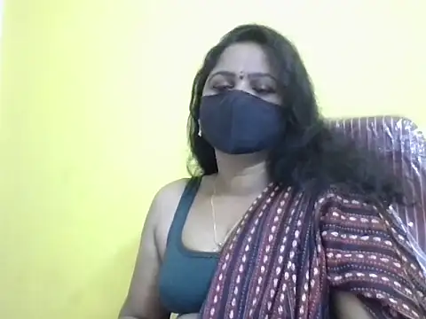 anu-reddyy online show from 04/24/26, 11:01