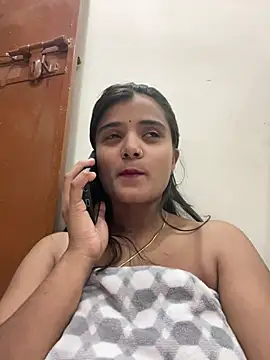 Snapshot of assybauty chatting on 05/26/26, 02:57 assybauty online show from 05/26/26, 02:57