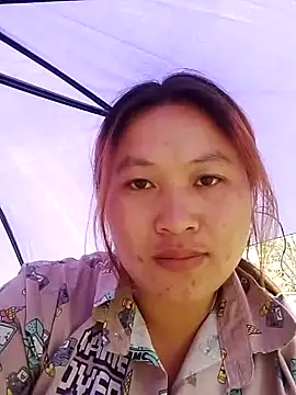 Snapshot of bany-lee chatting on 05/07/26, 02:28 bany-lee online show from 05/07/26, 02:28