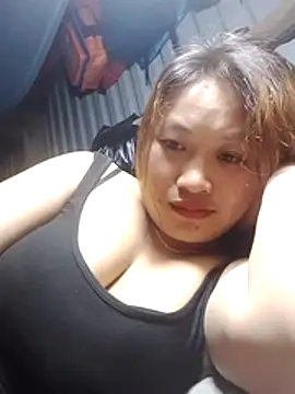 Snapshot of bany-lee chatting on 05/11/26, 02:45 bany-lee online show from 05/11/26, 02:45