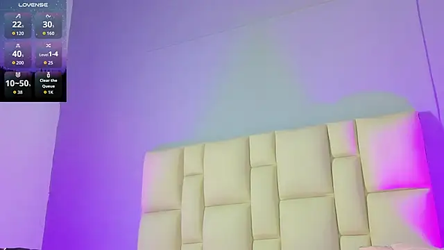 Snapshot of Zaphiro__Sky chatting on 02/27/26, 08:36 Zaphiro Sky online show from 02/27/26, 08:36