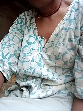 Desi Couple P online show from 05/15/26, 11:01