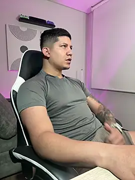  robertobaggioo online show from 03/27/26, 12:38