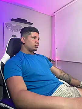  robertobaggioo online show from 04/11/26, 12:31