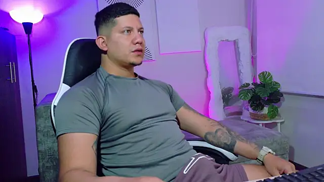  robertobaggioo online show from 06/25/26, 01:48