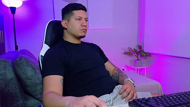  robertobaggioo online show from 07/31/26, 12:26