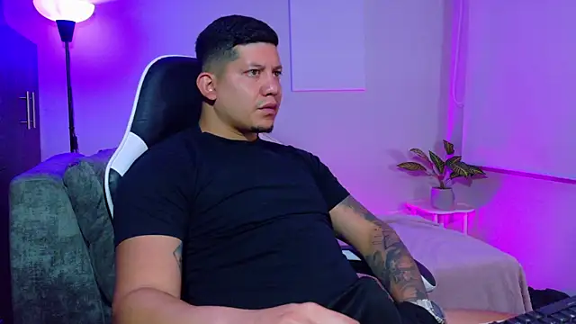  robertobaggioo online show from 08/05/26, 12:41