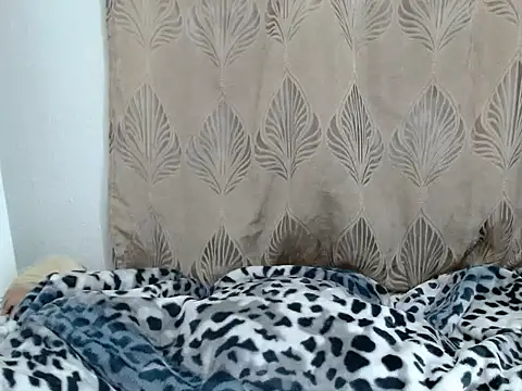 Snapshot of BootyCaramelxx chatting on 02/14/26, 01:46 BootyCaramelxx online show from 02/14/26, 01:46