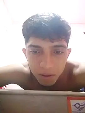 Noscay online show from 04/22/26, 02:29