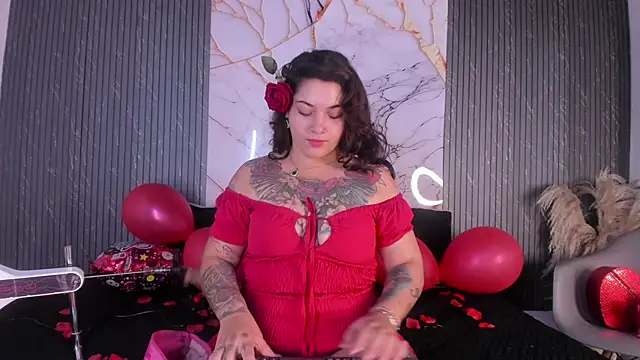 Snapshot of raven_noctis_ chatting on 02/16/26, 01:18 raven noctis online show from 02/16/26, 01:18