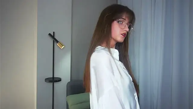 ClarineCasebolt online show from 02/23/26, 11:18