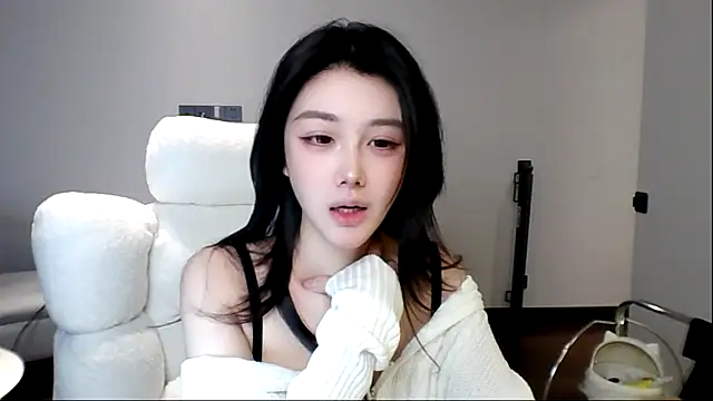 MedeLineayr online show from 03/27/26, 05:45