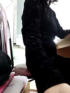 Snapshot of NIANSED chatting on 02/24/26, 12:52 NIANSED online show from 02/24/26, 12:52