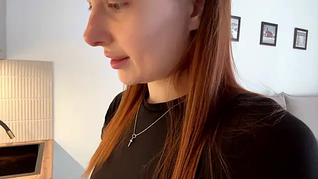 NyxaraBloom online show from 02/18/26, 09:49