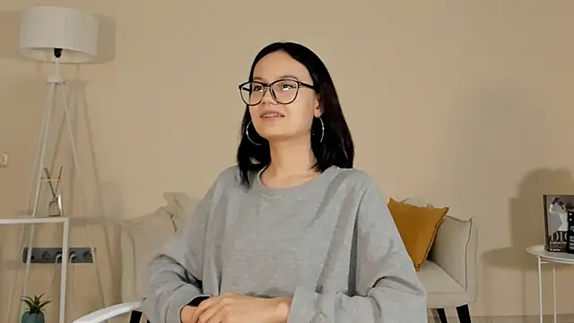 Snapshot of BeatrisRosel chatting on 02/16/26, 03:41 BeatrisRosel online show from 02/16/26, 03:41