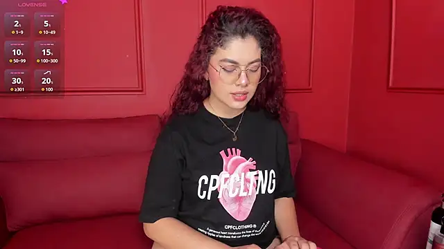 ZiaCarter  online show from 04/21/26, 03:57