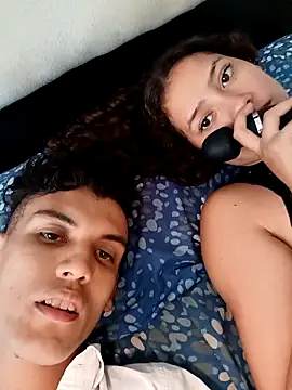 Snapshot of blakeandallisa chatting on 02/24/26, 07:01 blakeandallisa online show from 02/24/26, 07:01