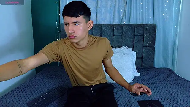 Snapshot of NicolasTorrez chatting on 02/13/26, 08:16 NicolasTorrez online show from 02/13/26, 08:16