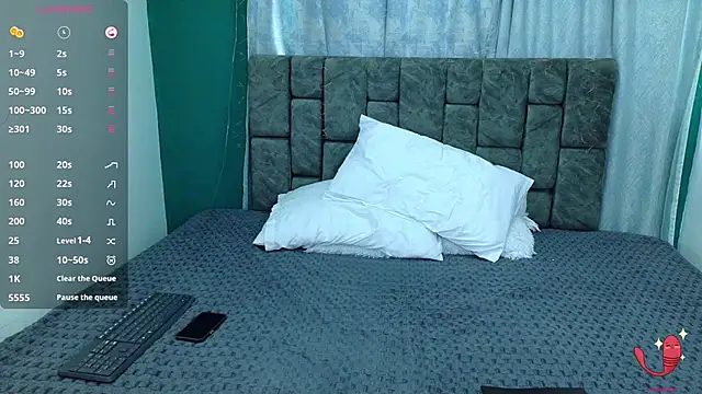 Snapshot of NicolasTorrez chatting on 02/14/26, 09:22 NicolasTorrez online show from 02/14/26, 09:22