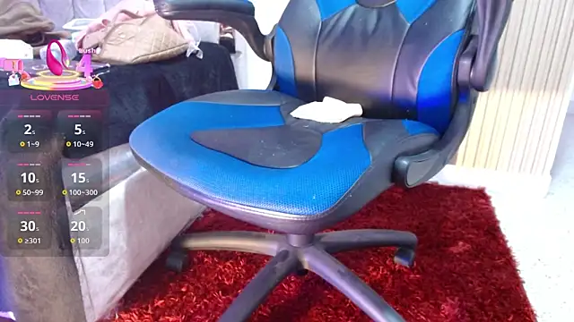 Snapshot of Hazumi_Tsu chatting on 02/19/26, 10:39 Hazumi Tsu online show from 02/19/26, 10:39