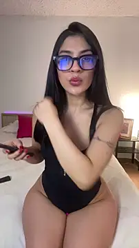 Exclusive Aurora online show from 04/25/26, 05:43