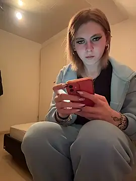 Milli-Kiss online show from 04/21/26, 04:34