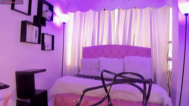 Aurora Ellis  online show from 04/23/26, 01:46