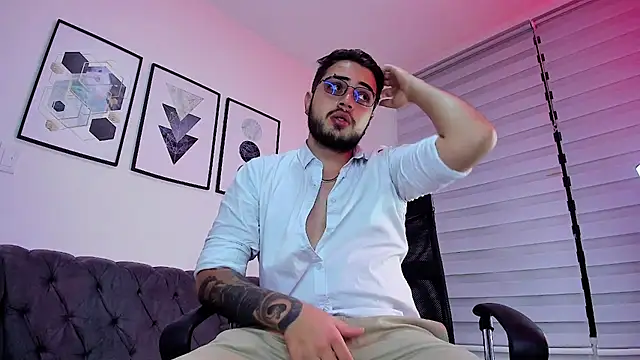 Snapshot of ethan_grace chatting on 02/19/26, 12:23 ethan grace online show from 02/19/26, 12:23