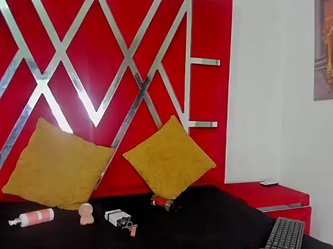 Mia scandark online show from 04/14/26, 05:13