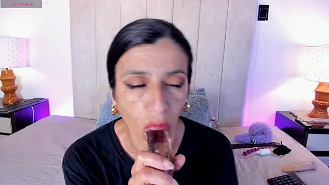 MissMilf  online show from 04/21/26, 01:42